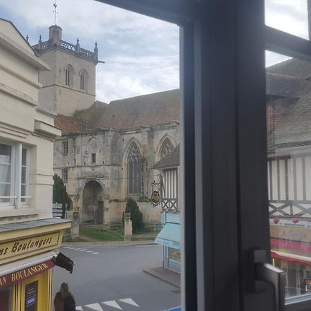 Apartmán Appt De Charme En Plein Coeur Historique Dives-sur-Mer Exteriér fotografie